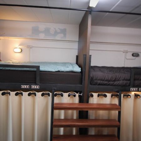 Bedtiny Hostel (Adults Only) Чіангмай Екстер'єр фото