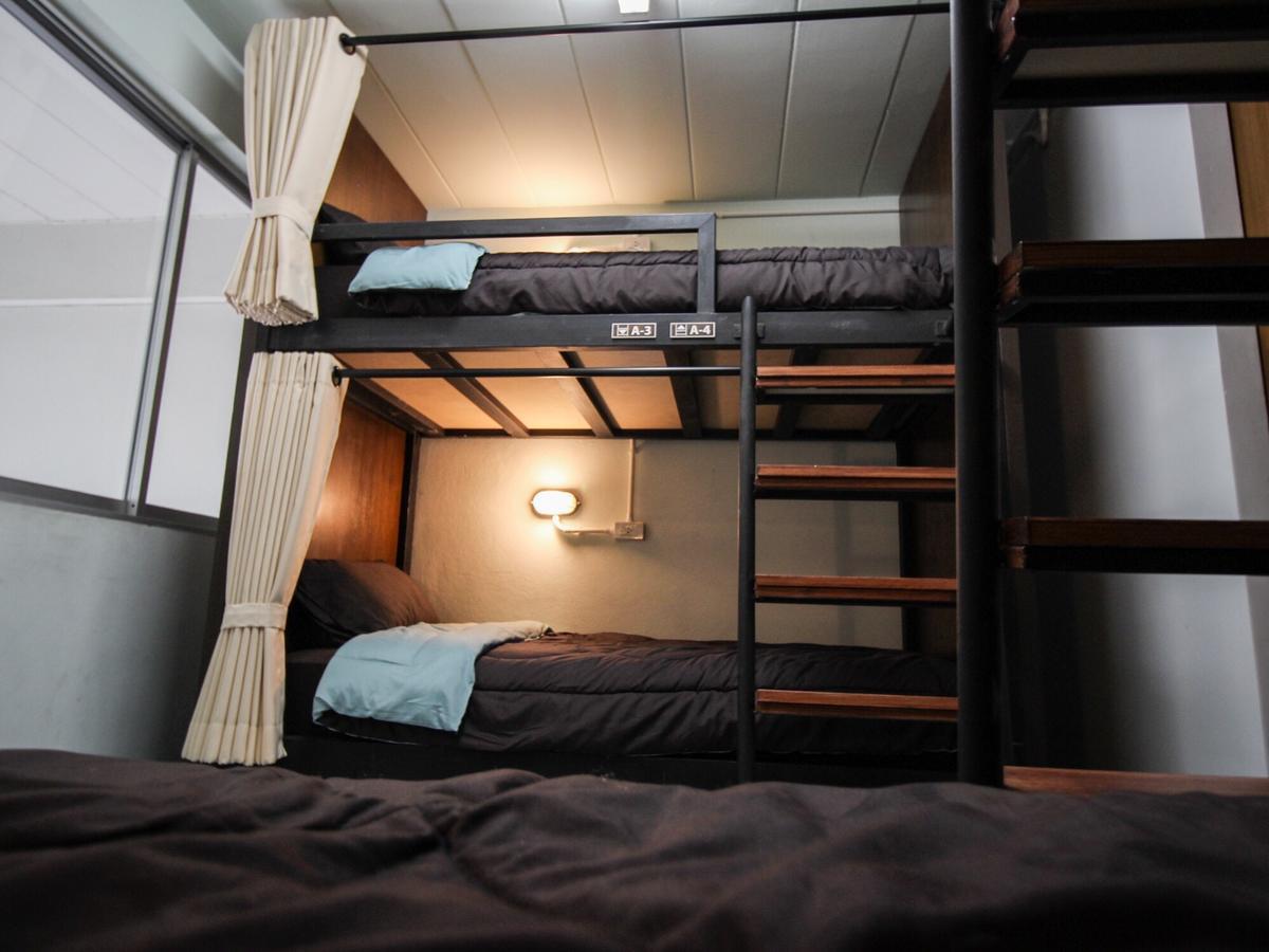 Bedtiny Hostel (Adults Only) Чіангмай Екстер'єр фото