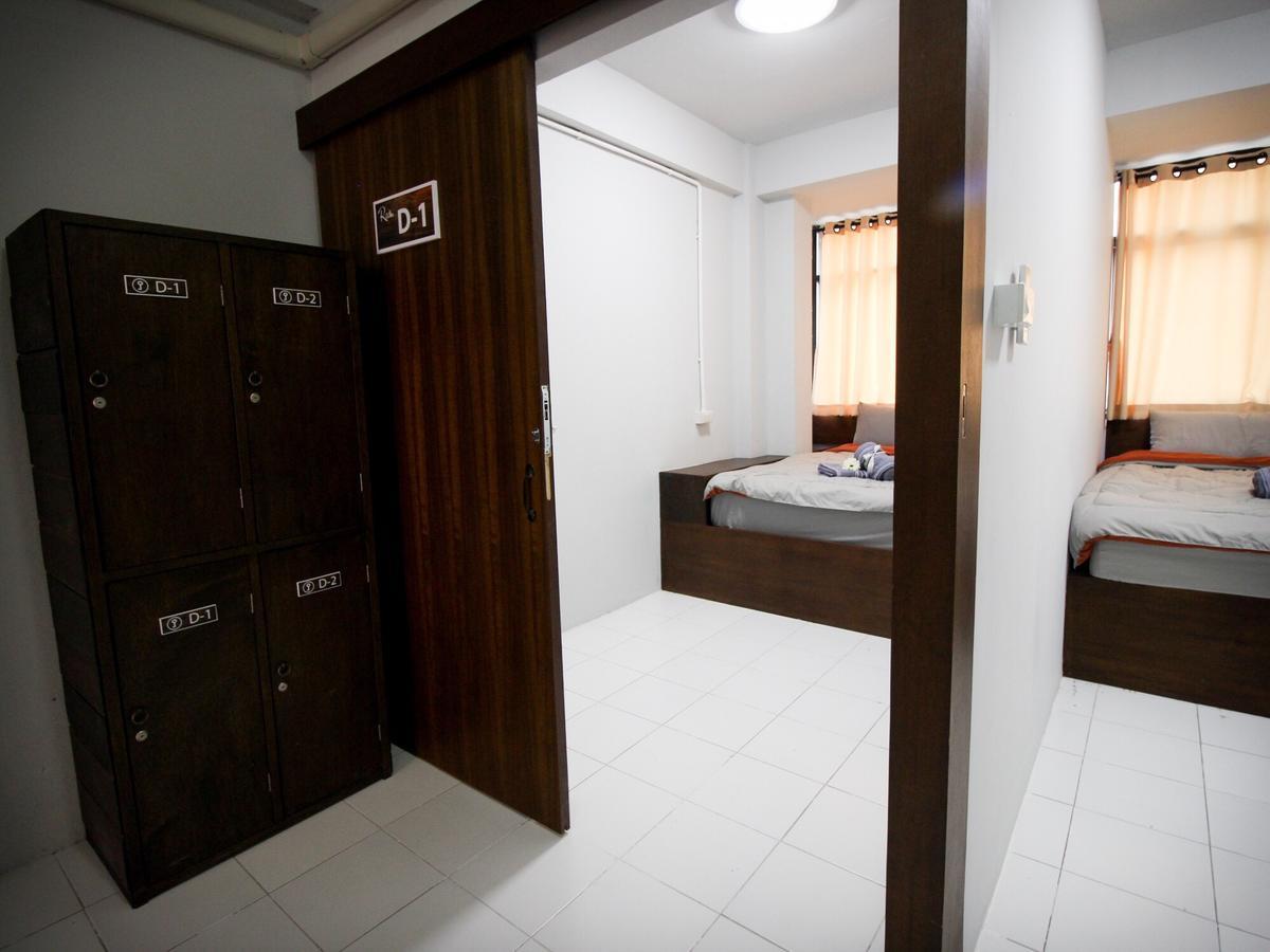 Bedtiny Hostel (Adults Only) Чіангмай Екстер'єр фото