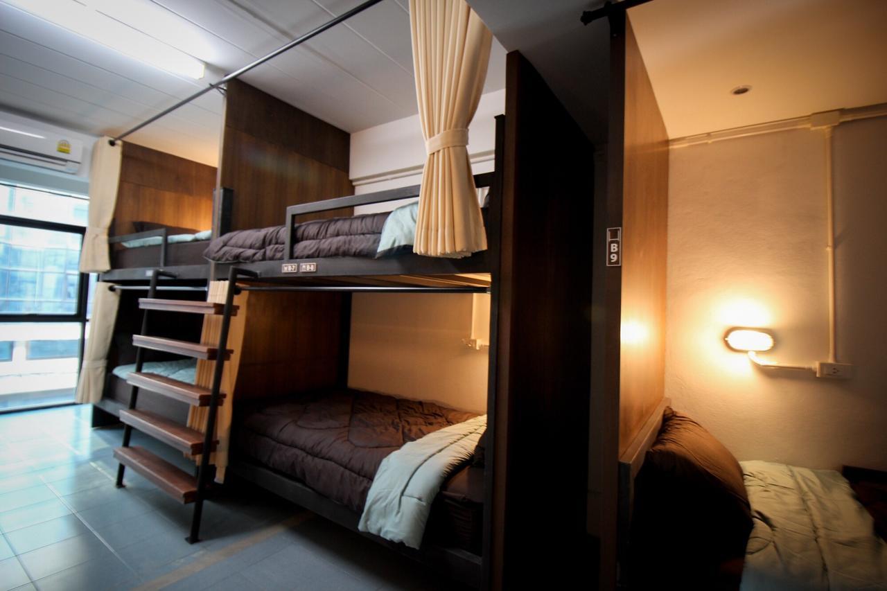 Bedtiny Hostel (Adults Only) Чіангмай Екстер'єр фото