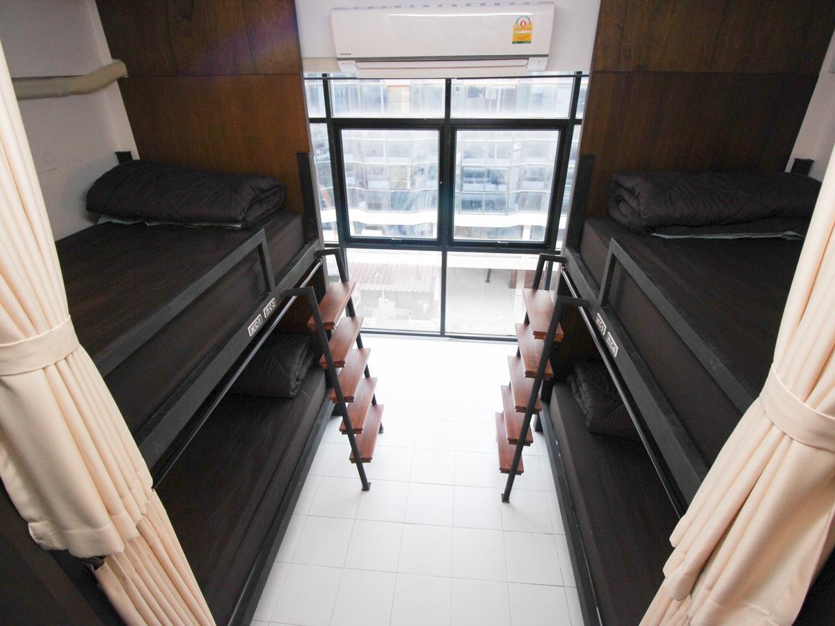 Bedtiny Hostel (Adults Only) Чіангмай Екстер'єр фото