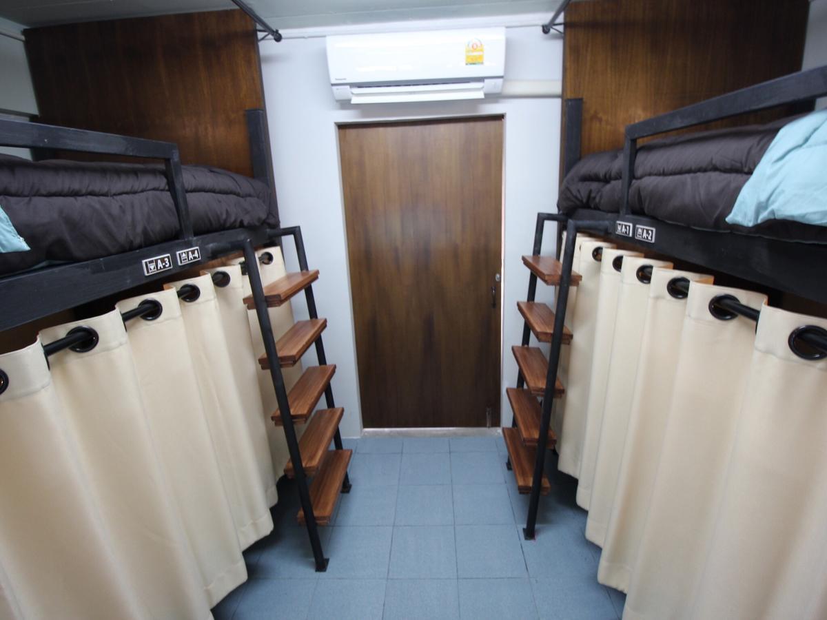 Bedtiny Hostel (Adults Only) Чіангмай Екстер'єр фото
